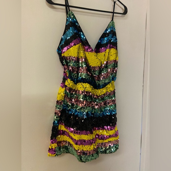 Nasty Gal sequin romper short spaghetti strap Sz 4 small - Picture 2 of 4